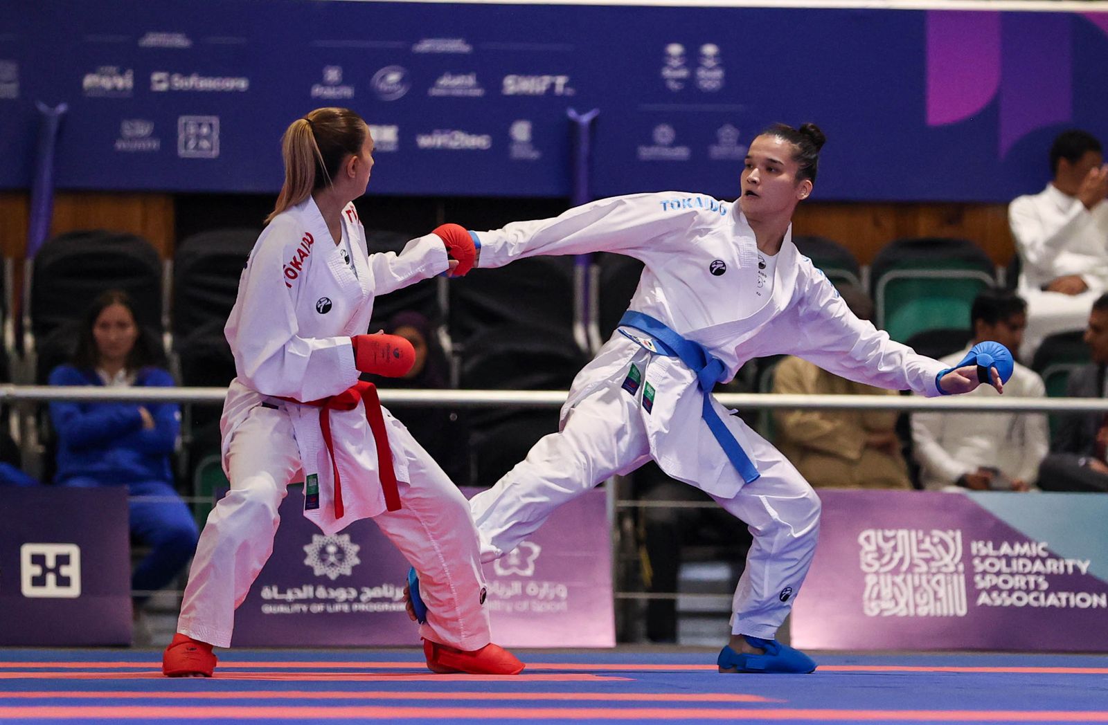 Karateçimiz İslamiadada bürünc medal qazandı